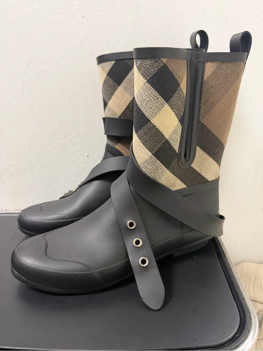 Burberry Black Halloway Nova Check Rain Boot Womens EU SIZE 38